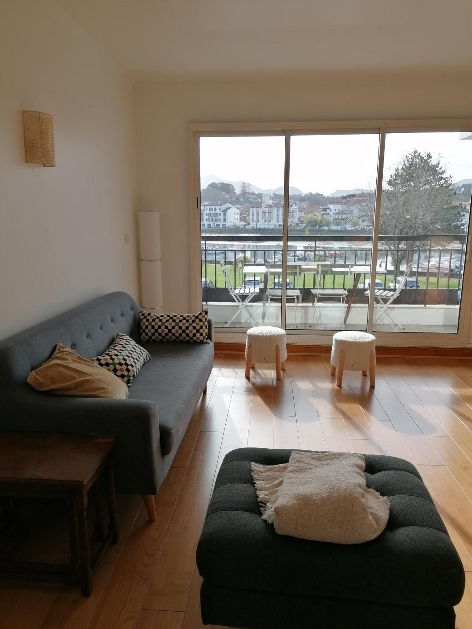 Grand Avec Vue - A Pied Appartement *